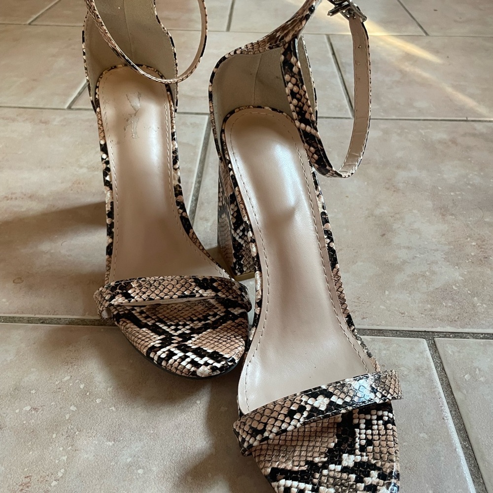 Snakeskin Patterned Women's Heels